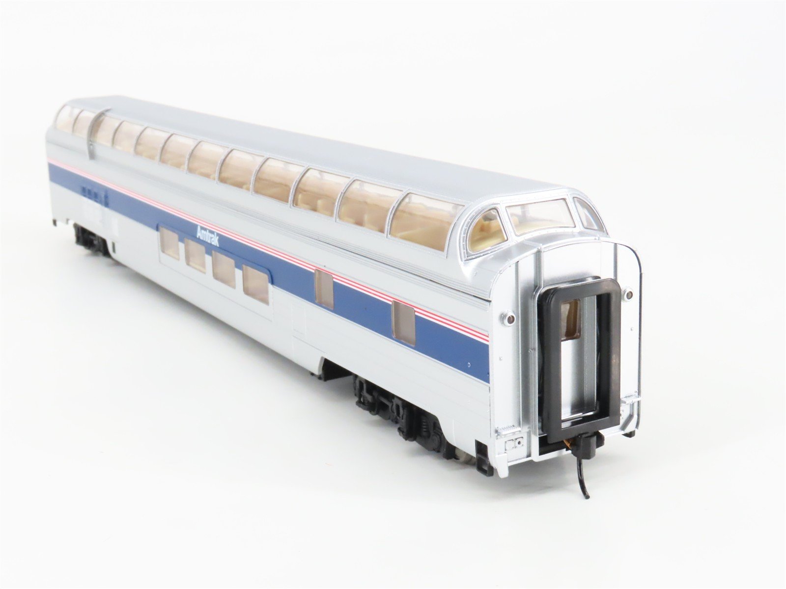 HO Scale Walthers 932-6527 AMTK Amtrak Ph. 4 Budd Great Dome Passenger Car