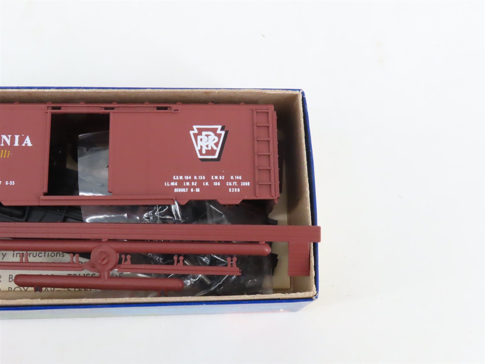 LOT of 4 HO Scale Roundhouse MDC Kits 1042 PRR Pennsylvania 40' Box Cars