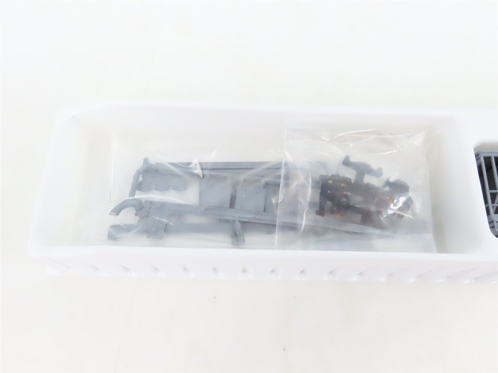 LOT of 6 HO Scale Con-Cor Kits PRR Pennsylvania Railroad 40' Airslide Hoppers