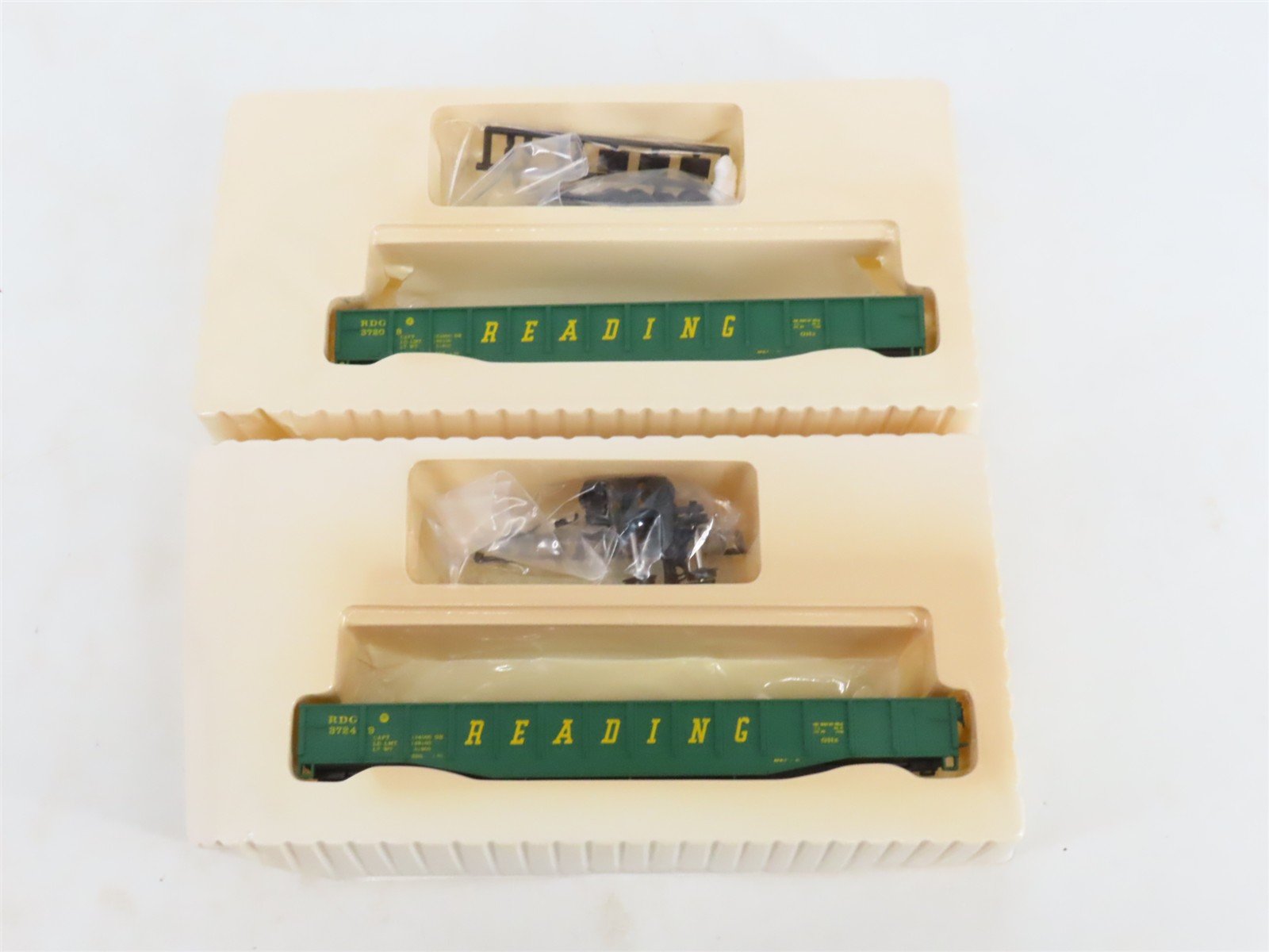 LOT of 7 HO Scale Con-Cor Kits PRR/SP/RDG/NW Railroad Box Cars & Gondolas