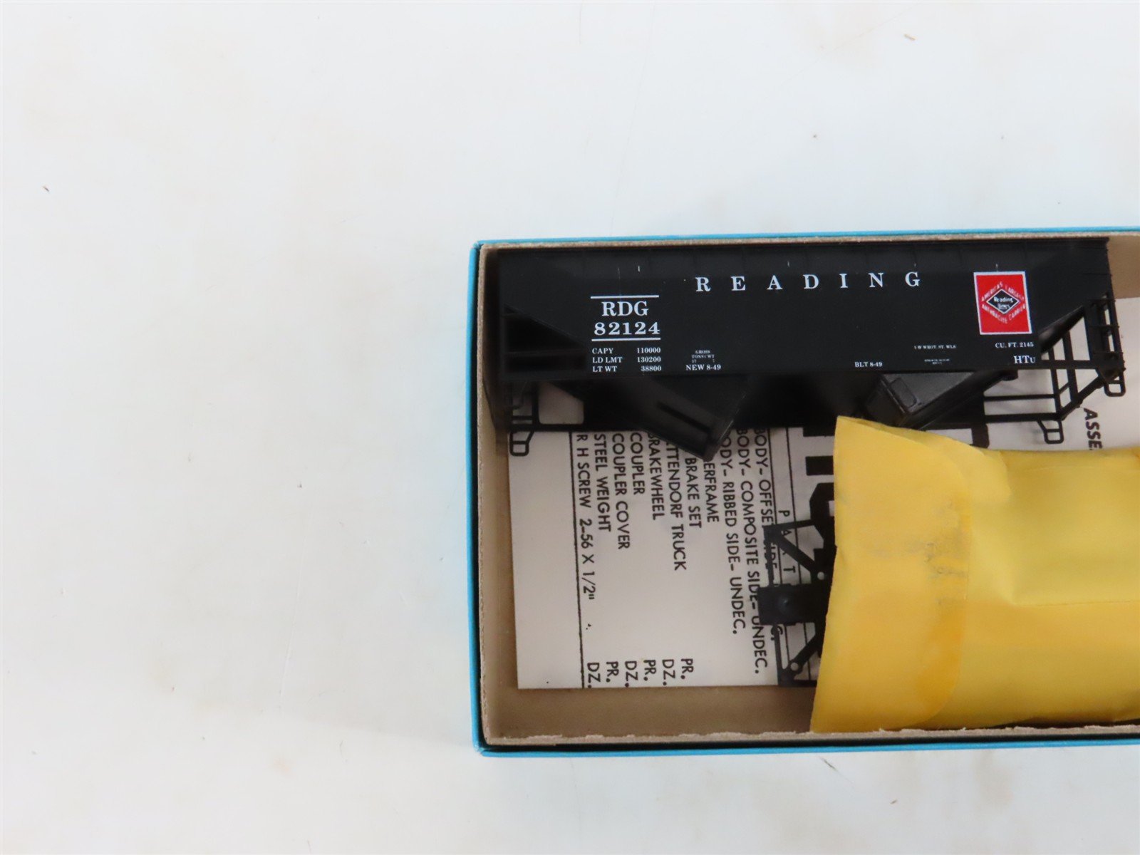 LOT of 4 HO Athearn K&D Hobby Distributors Kits PRR/RDG 34' 2-Bay Hoppers