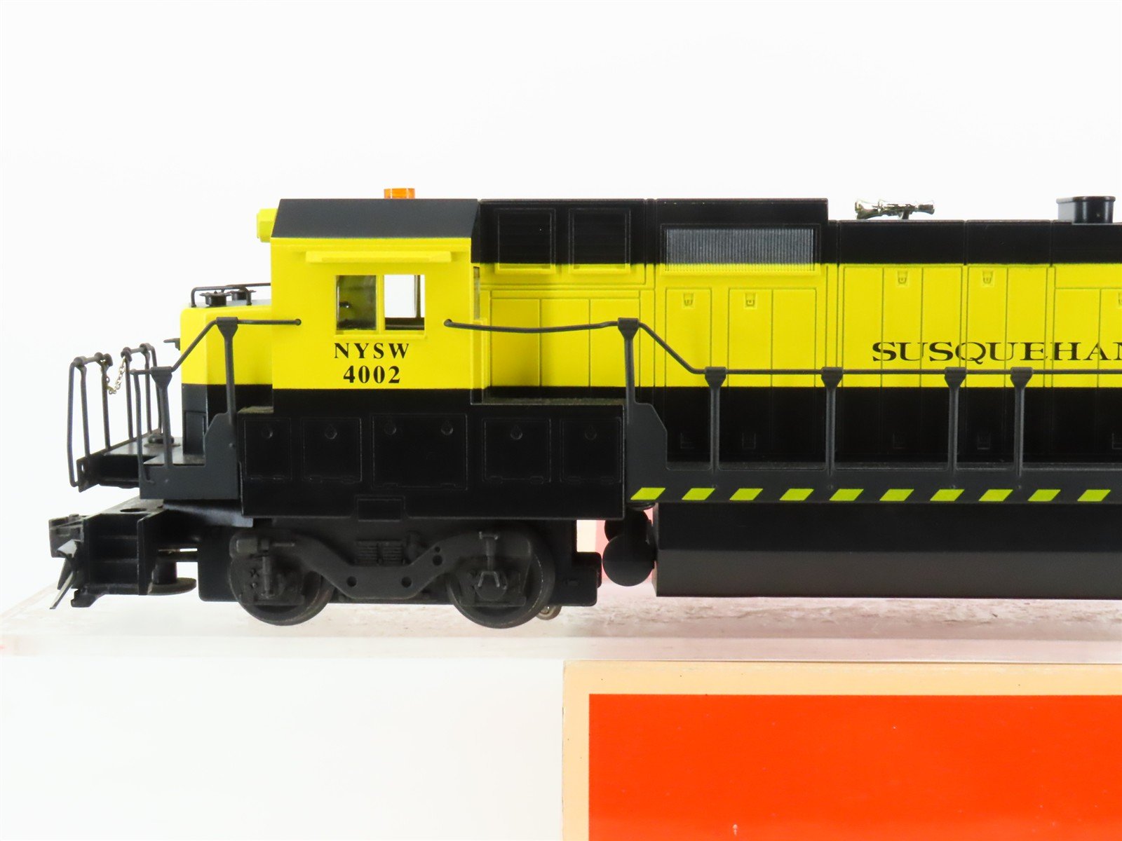 O Gauge 3-Rail Lionel 6-18211 NYSW Susquehanna Dash 8-40B Diesel Loco #4002