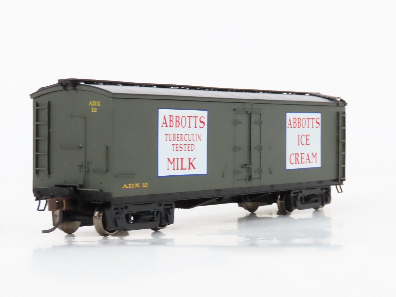 HO Scale Roundhouse 84614 ADX Abbotts Milk & Ice Cream 40' Wood Milk Car #12