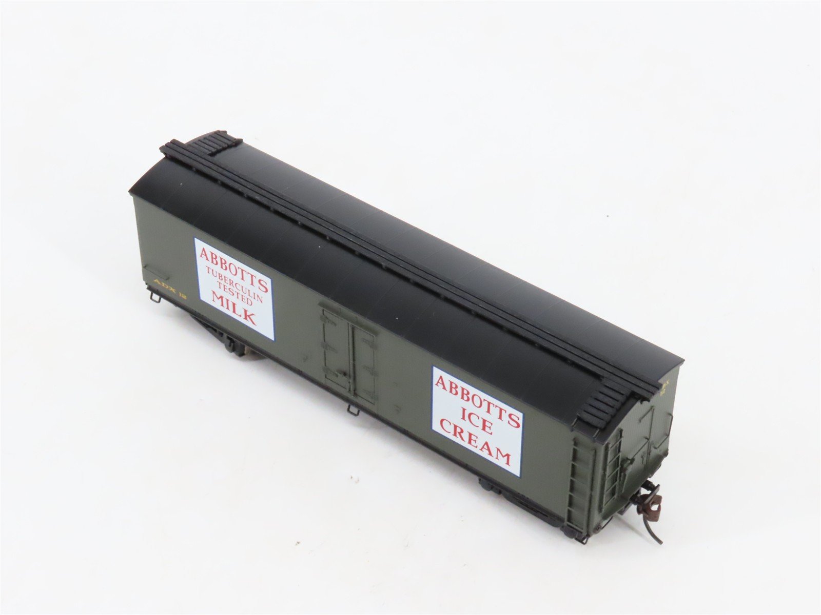 HO Scale Roundhouse 84614 ADX Abbotts Milk & Ice Cream 40' Wood Milk Car #12