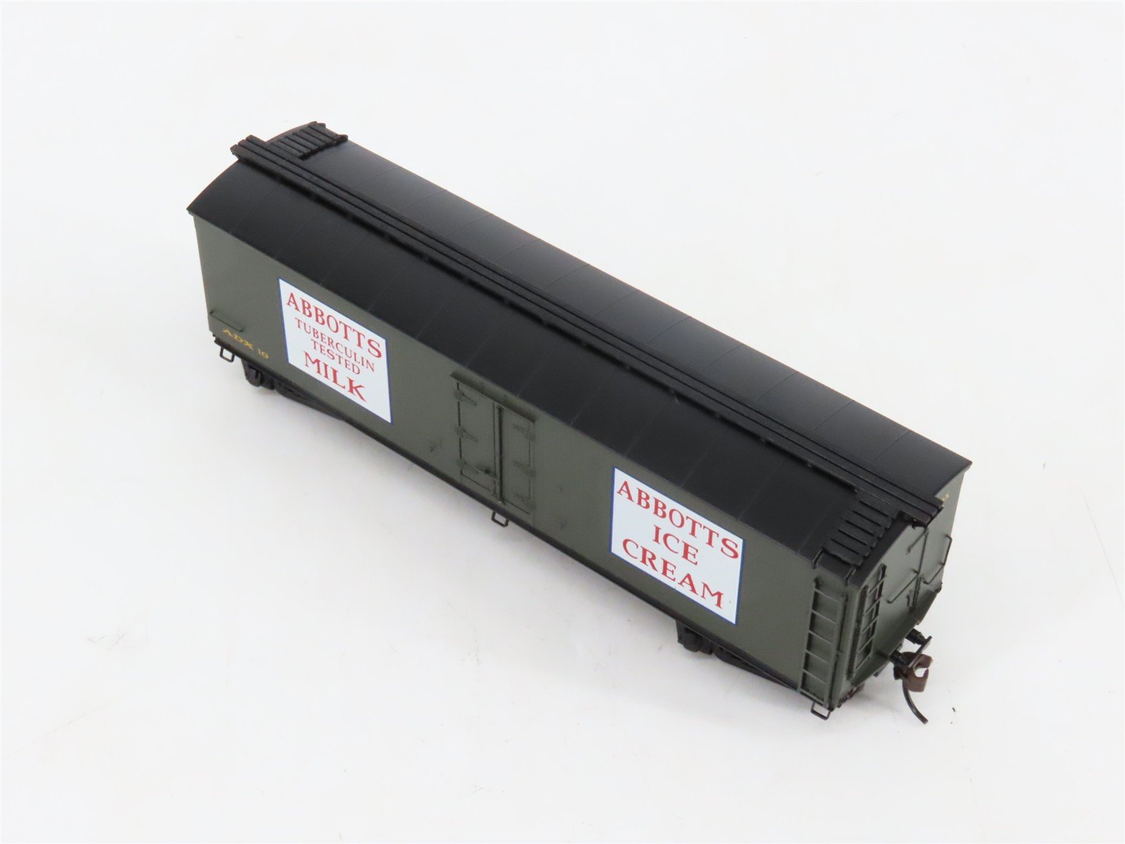 HO Scale Roundhouse 84613 ADX Abbotts Milk & Ice Cream 40' Wood Milk Car #10