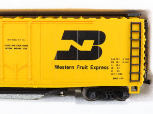 HO Roco RBMX Burlington Northern Reefer Track Cleaning Car #64040 w/Extra Pad