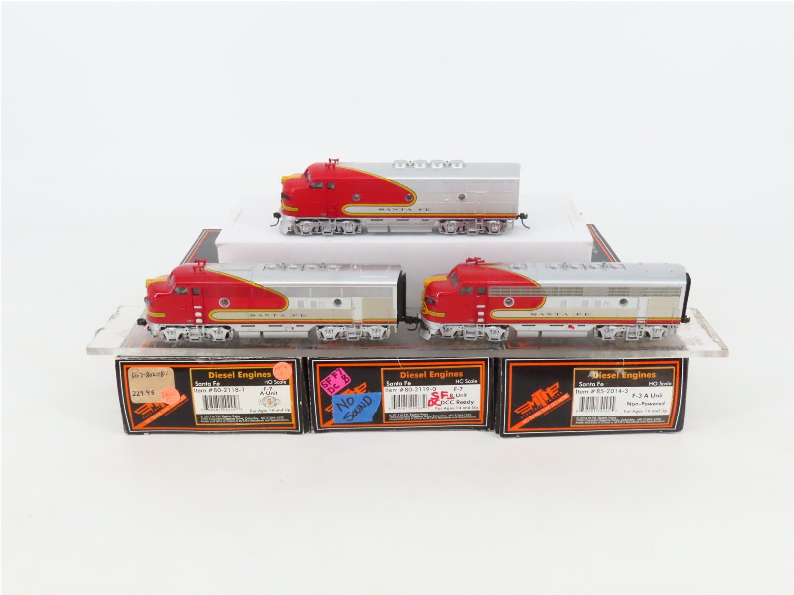 HO Scale MTH ATSF Santa Fe F7 A/A/A Diesel Locomotive Set w/DCC & Sound