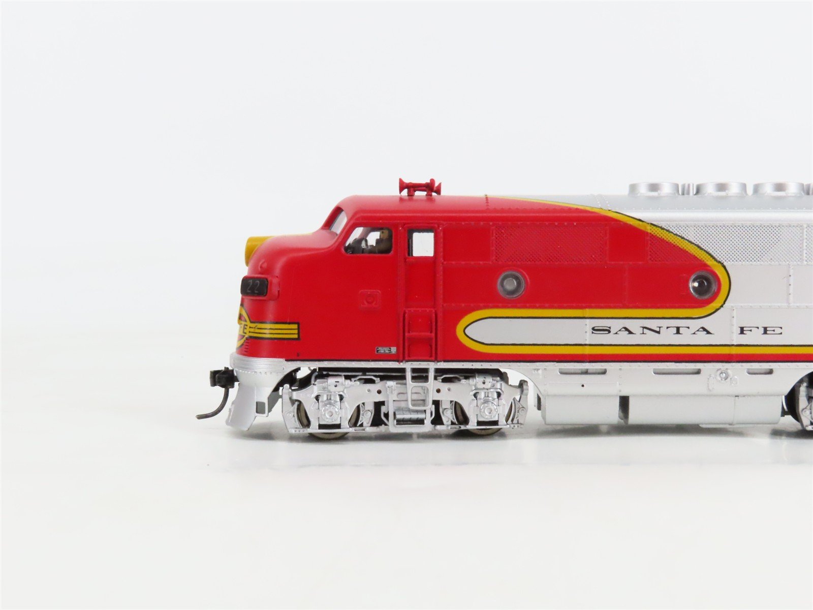 HO Scale MTH ATSF Santa Fe F7 A/A/A Diesel Locomotive Set w/DCC & Sound
