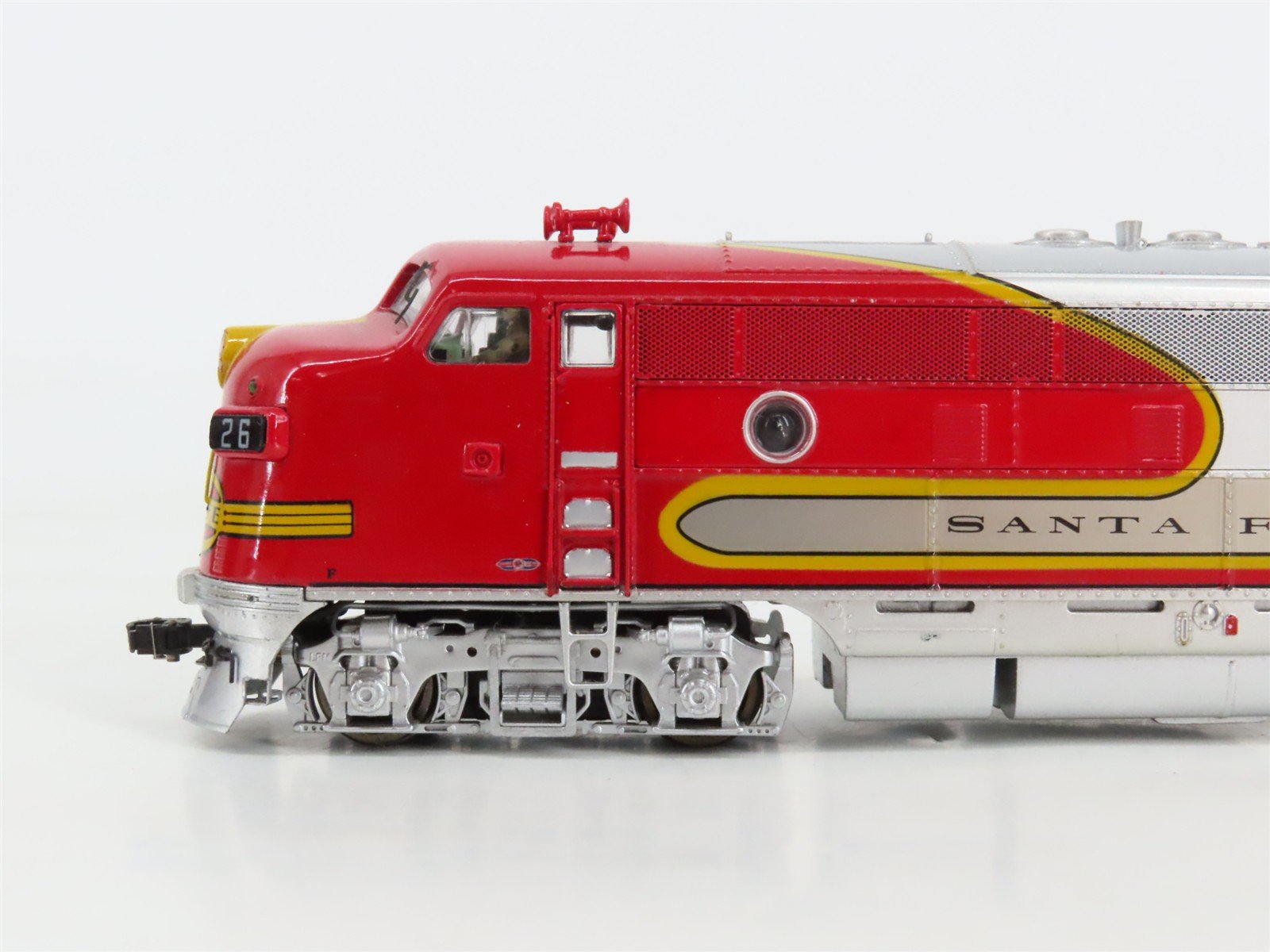 HO Scale MTH ATSF Santa Fe F7 A/A/A Diesel Locomotive Set w/DCC & Sound