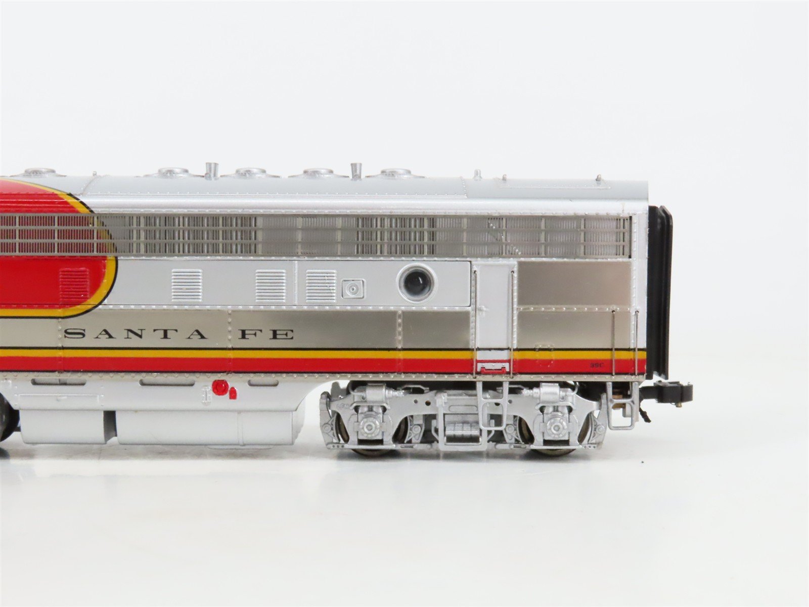 HO Scale MTH ATSF Santa Fe F7 A/A/A Diesel Locomotive Set w/DCC & Sound