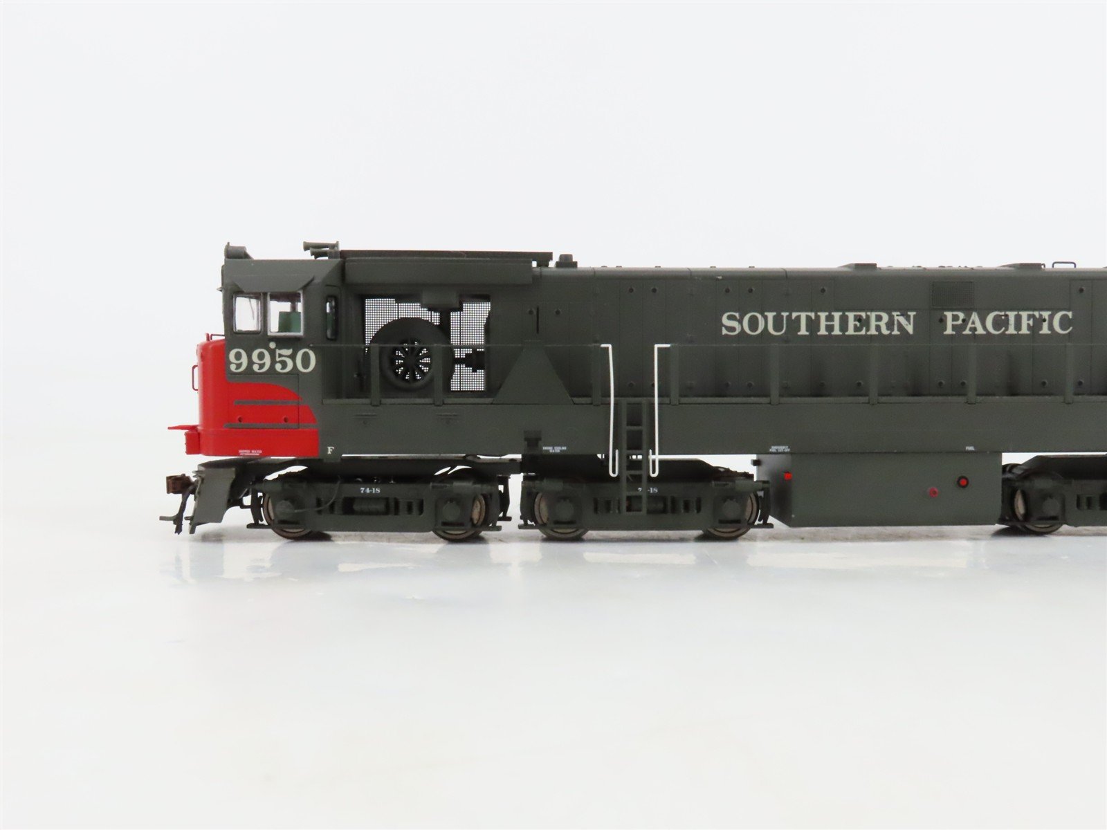 HO Scale Athearn 88678 SP Southern Pacific U50 Diesel Locomotive #9950