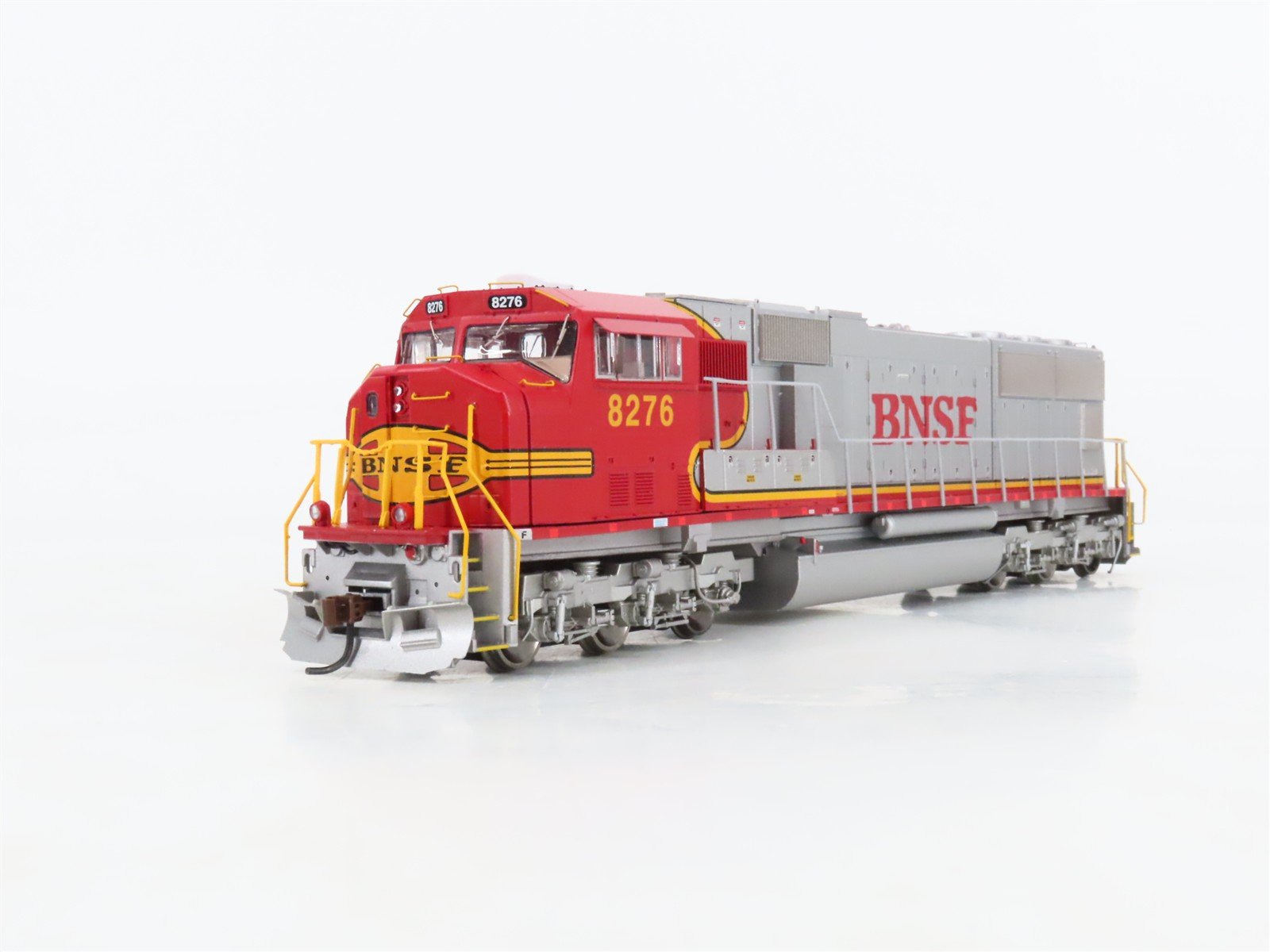 HO Scale Athearn Genesis G62212 BNSF SD75I Diesel Locomotive #8276