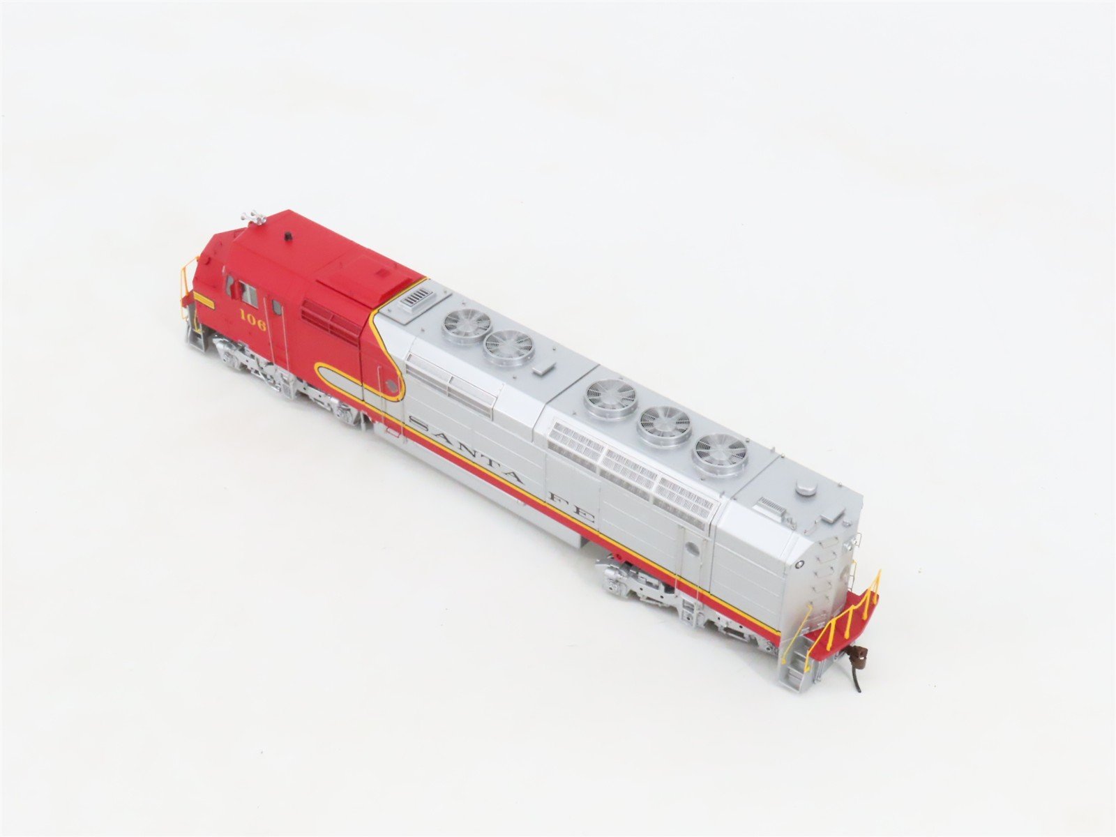HO Scale Athearn Genesis G67663 ATSF Santa Fe FP45 Diesel #106 w/DCC & Sound