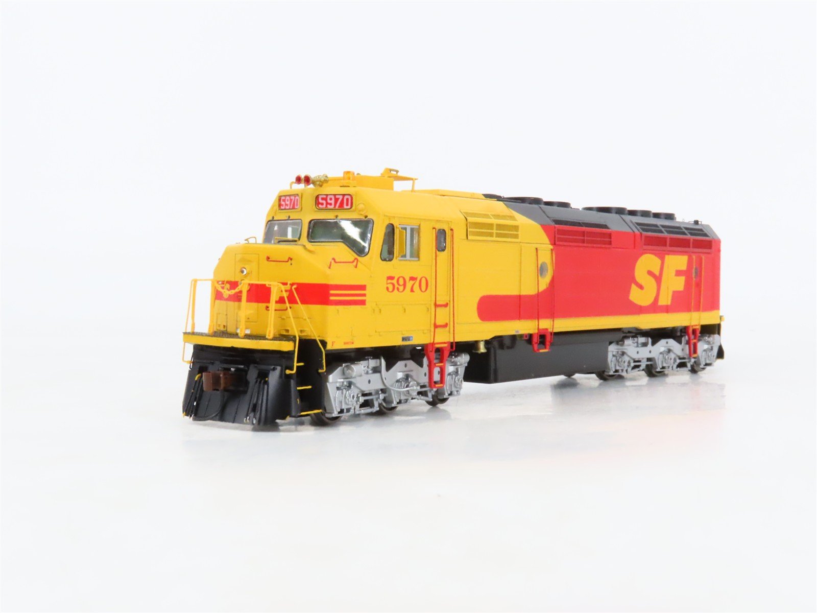 HO Scale Athearn Genesis G67660 ATSF Santa Fe F45 Diesel #5970 w/DCC & Sound