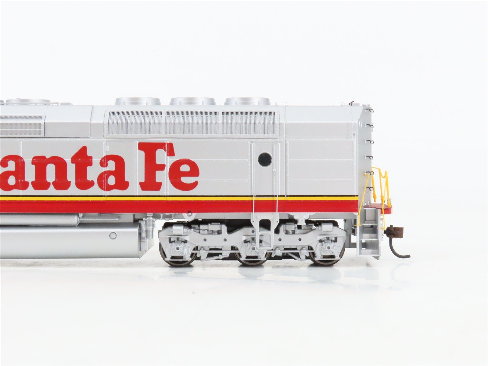 HO Scale Athearn Genesis ATHG67692 ATSF Santa Fe FP45 Diesel #100 wDCC & Sound