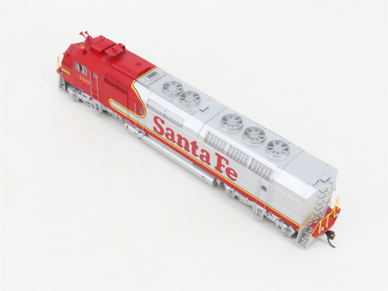 HO Scale Athearn Genesis ATHG67692 ATSF Santa Fe FP45 Diesel #100 wDCC & Sound