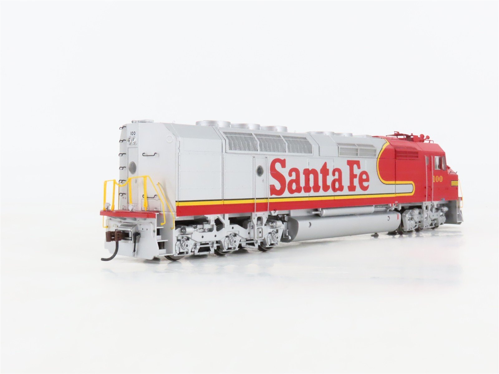 HO Scale Athearn Genesis ATHG67692 ATSF Santa Fe FP45 Diesel #100 wDCC & Sound