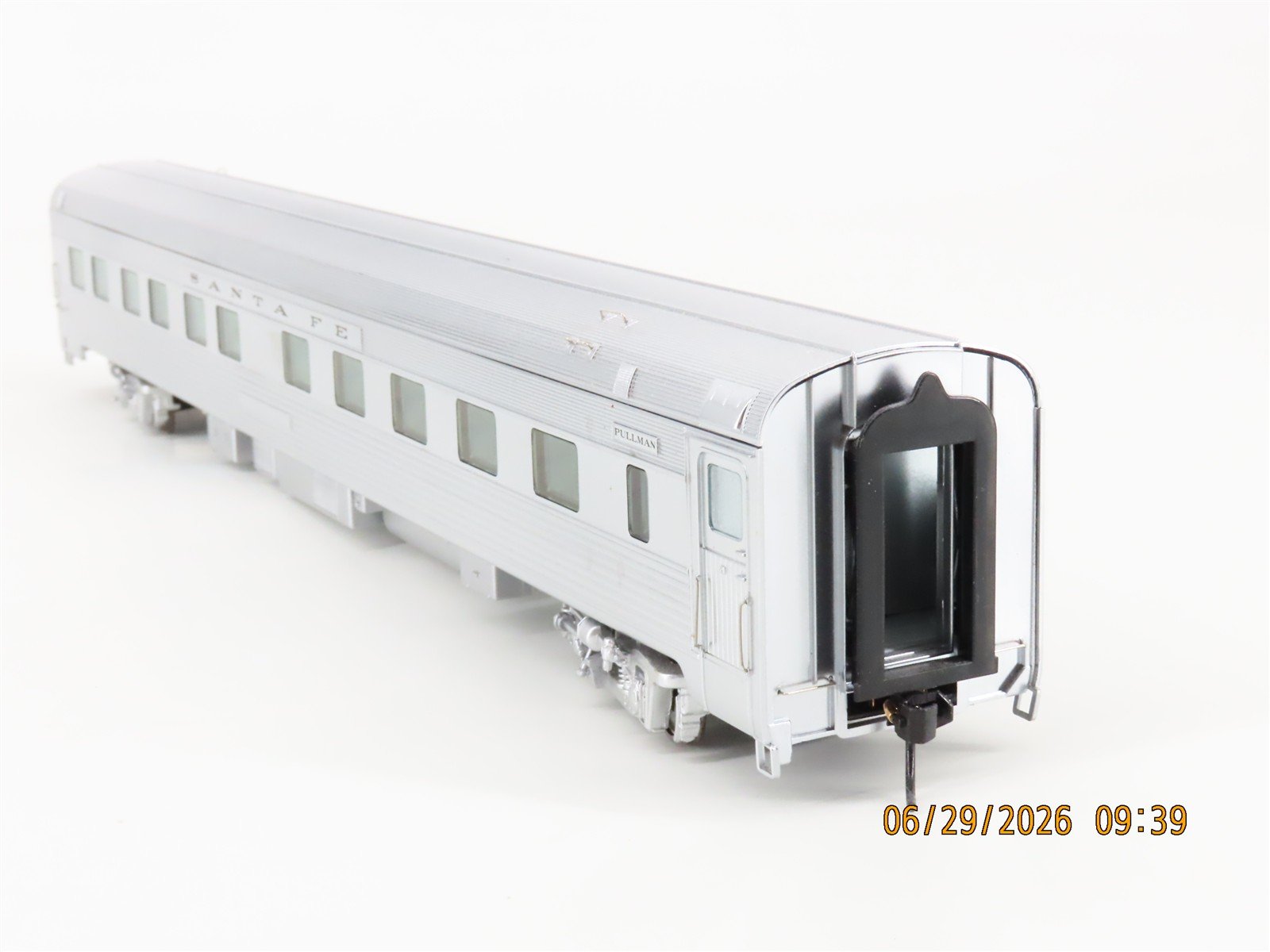 LOT of 2 HO Scale Walthers Proto ATSF Santa Fe Sleeper Passenger Cars