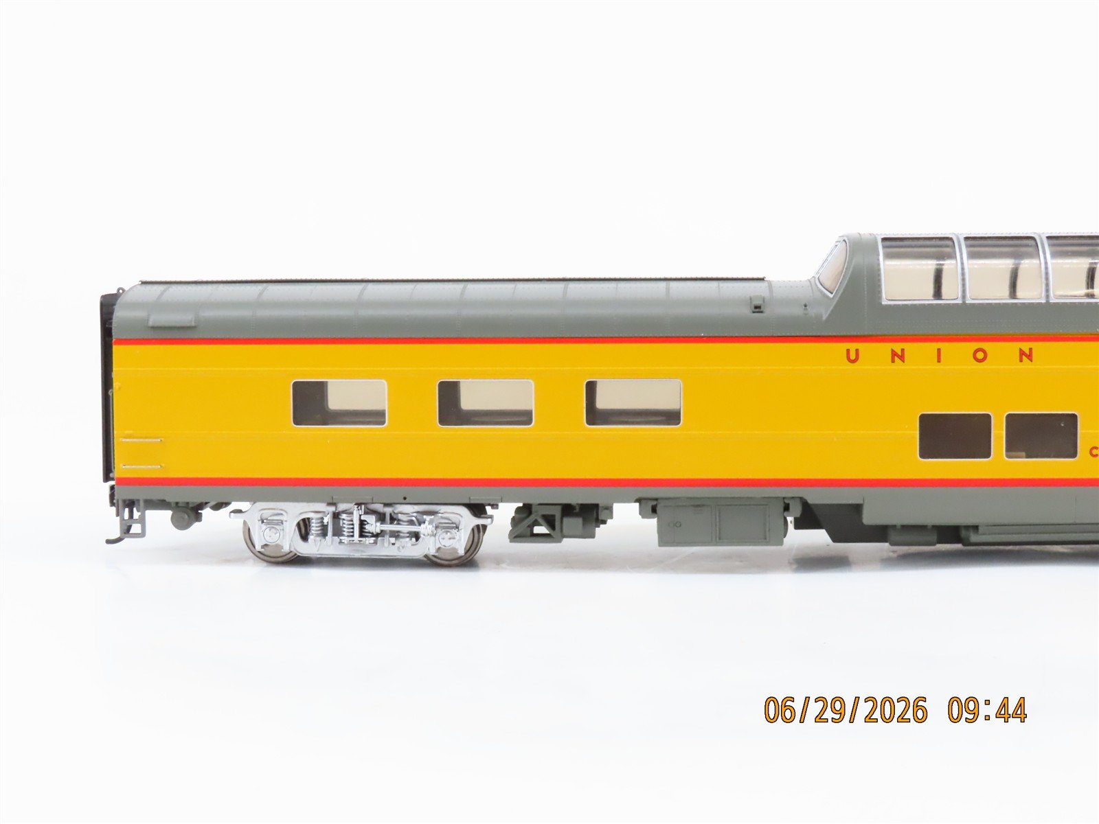 LOT of 2 HO Scale Walthers Proto UP Union Pacific Dome Passenger Cars