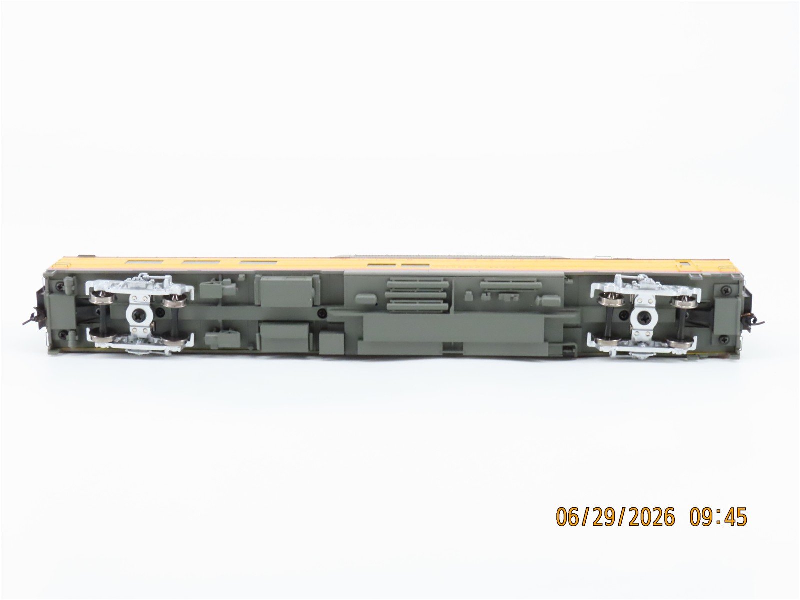 LOT of 2 HO Scale Walthers Proto UP Union Pacific Dome Passenger Cars