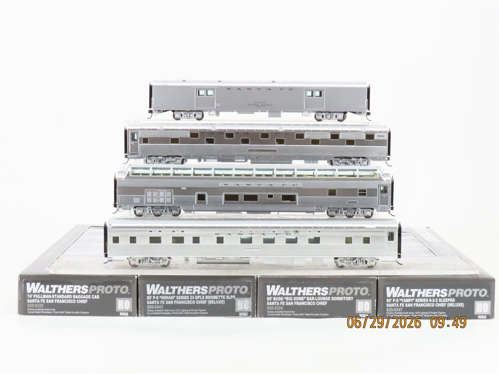 LOT of 4 HO Scale Walthers Proto ATSF Santa Fe Assorted Passenger Cars