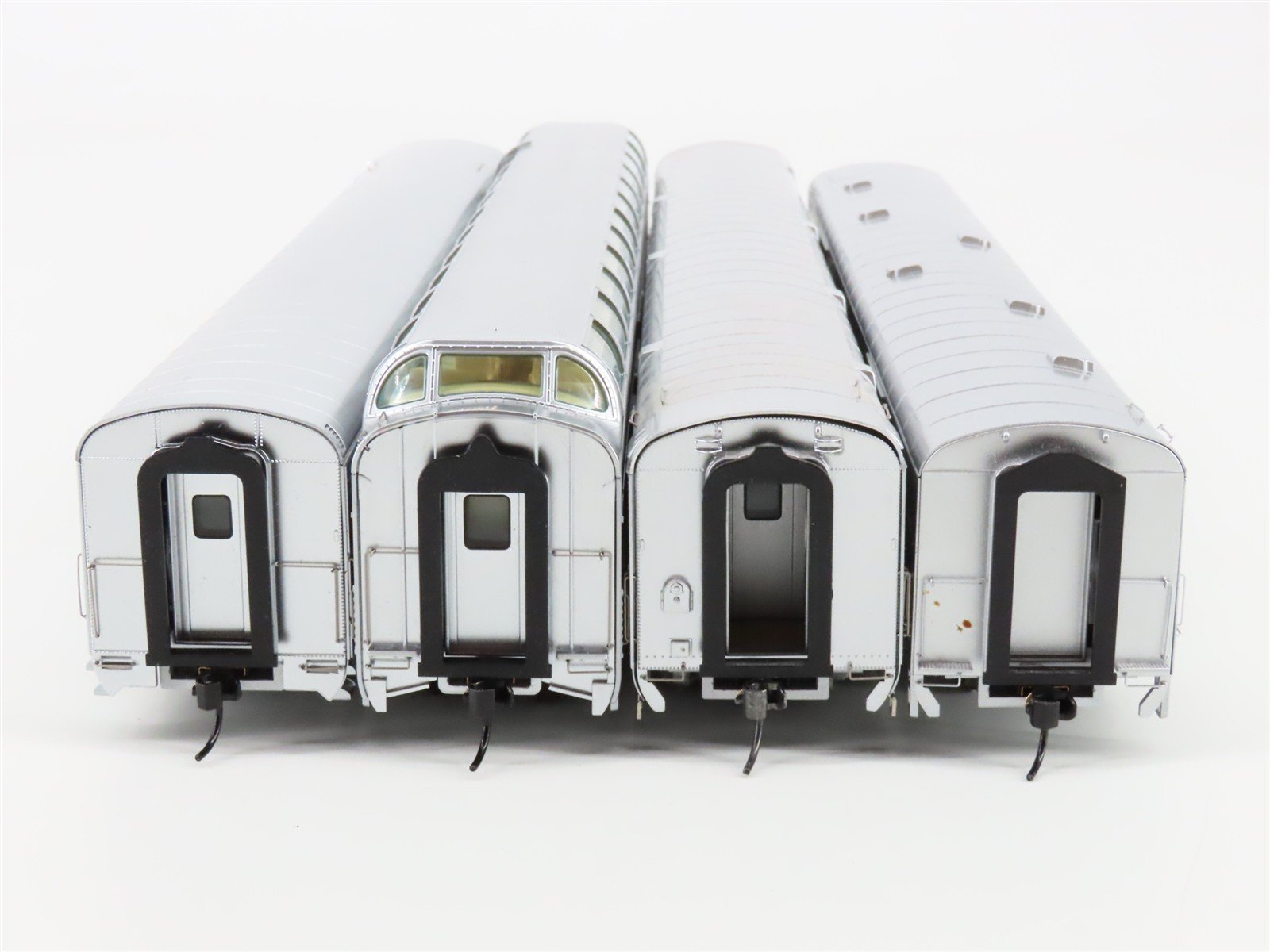 LOT of 4 HO Scale Walthers Proto ATSF Santa Fe Assorted Passenger Cars