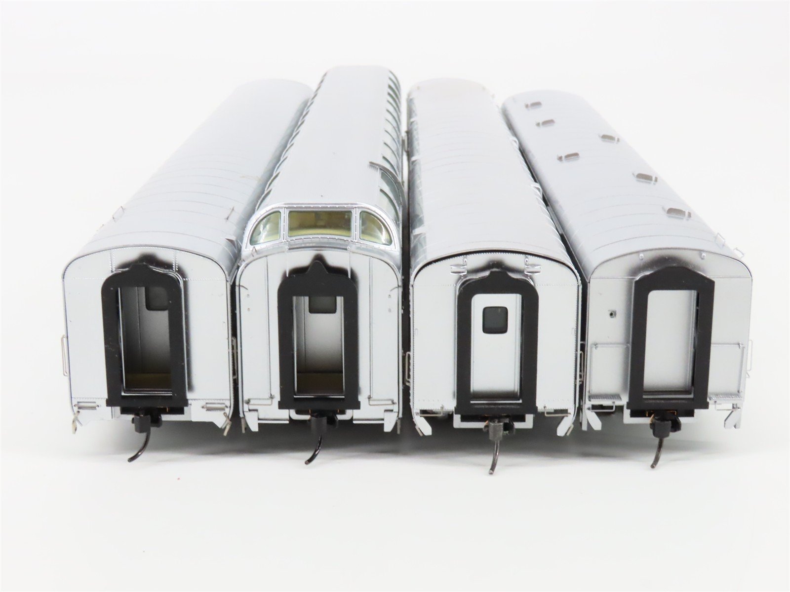 LOT of 4 HO Scale Walthers Proto ATSF Santa Fe Assorted Passenger Cars