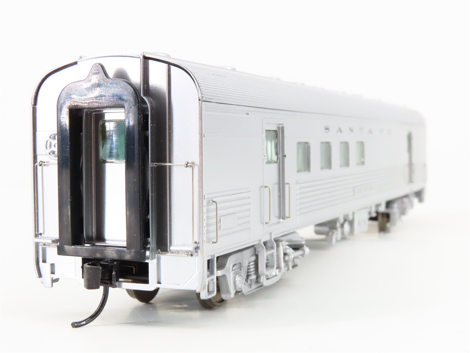 HO Scale Walthers Proto 920-13062 ATSF Santa Fe 63' RPO Passenger Car