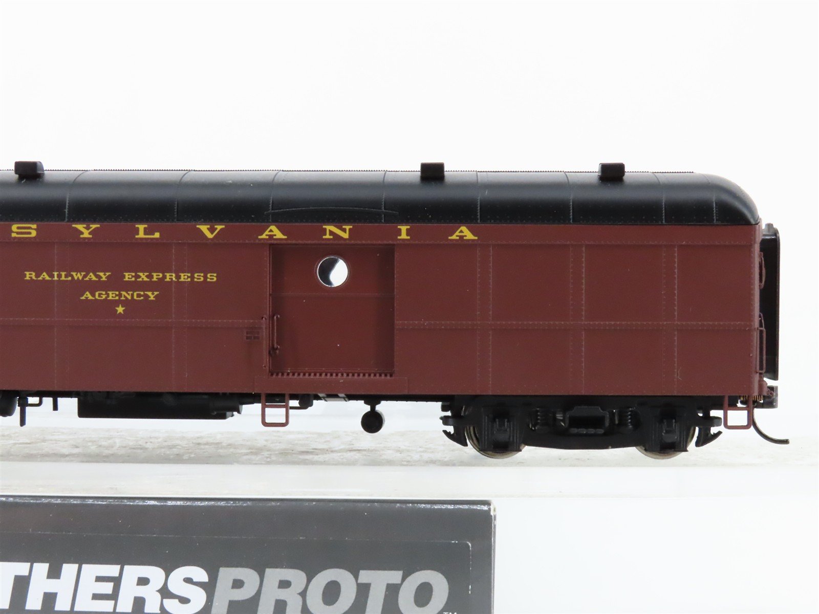 HO Scale Walthers Proto 920-17242 PRR Pennsylvania 60' Baggage Passenger Car
