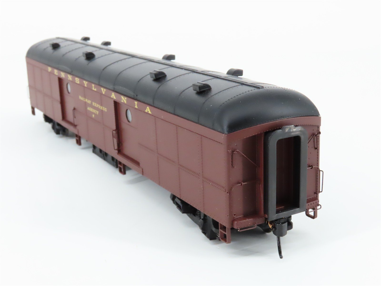 HO Scale Walthers Proto 920-17242 PRR Pennsylvania 60' Baggage Passenger Car