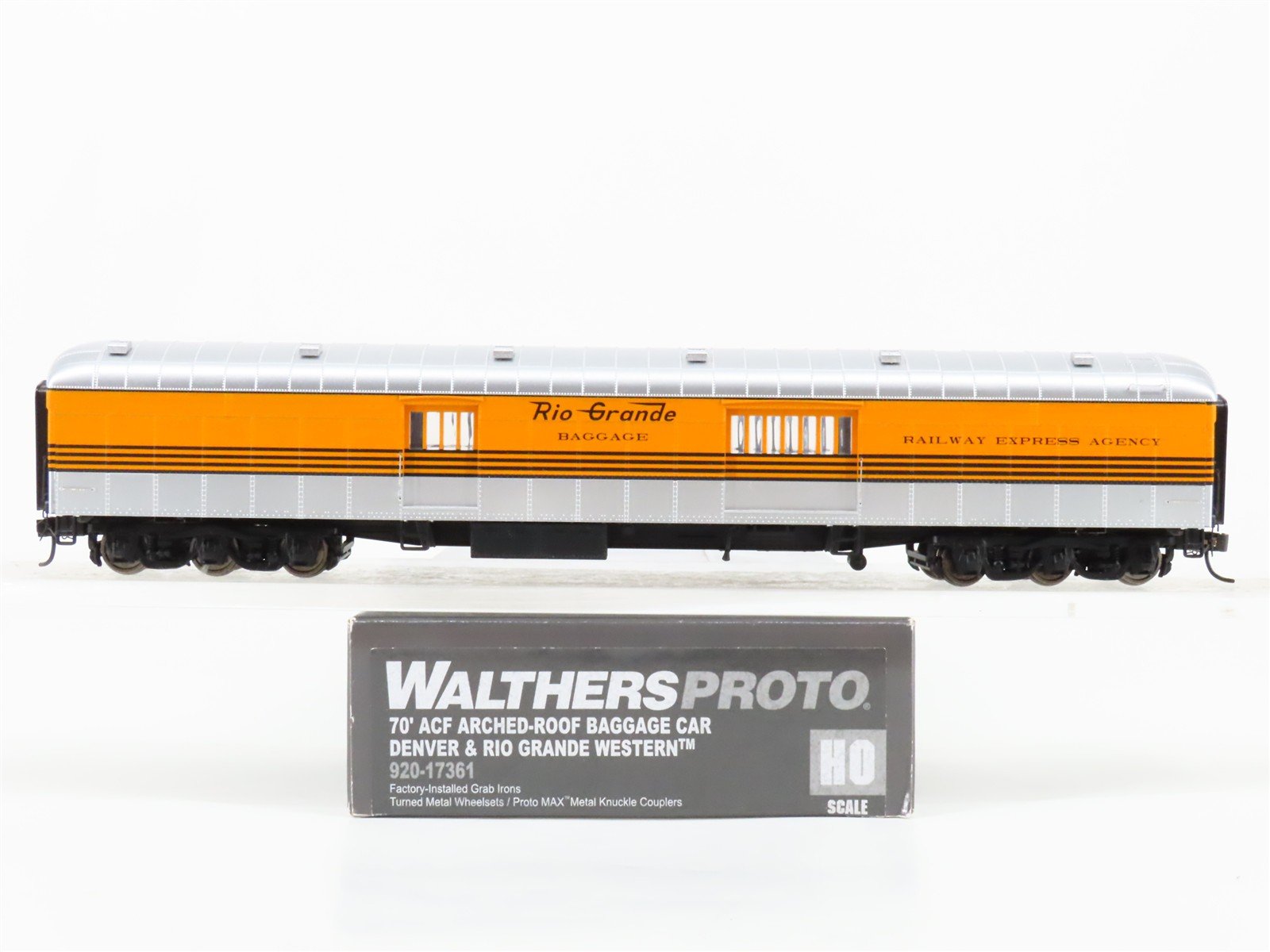 HO Scale Walthers Proto 920-17361 DRGW Rio Grande 40' ACF Baggage Passenger Car