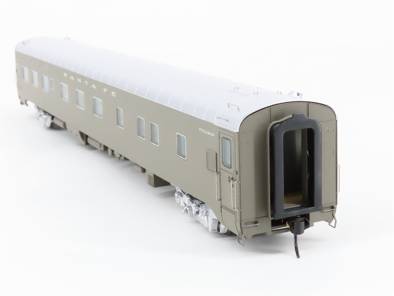 HO Scale Walthers Proto 920-9348 ATSF Santa Fe Sleeper Passenger Car w/Lights