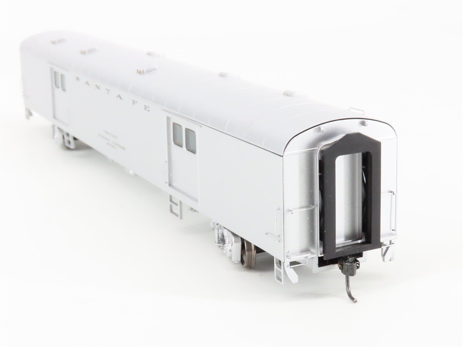 HO Scale Walthers Proto 920-9325 ATSF Santa Fe 74' Baggage Passenger Car