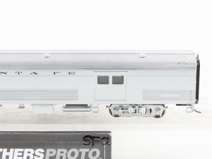 HO Scale Walthers Proto 920-13042 ATSF Santa Fe 73' Baggage Passenger Car