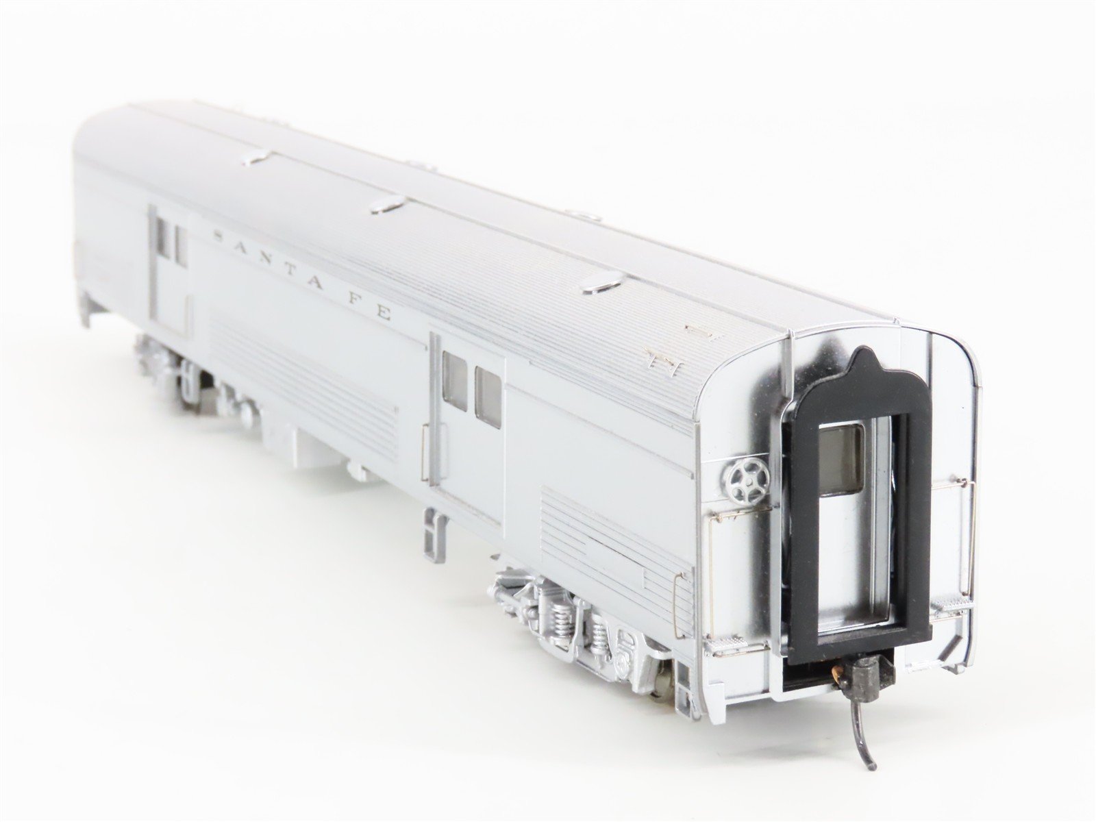 HO Scale Walthers Proto 920-13042 ATSF Santa Fe 73' Baggage Passenger Car