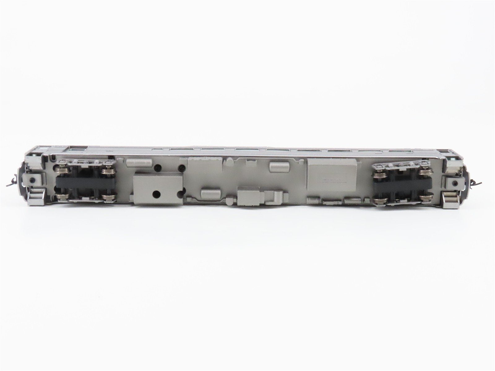 HO Scale Proto 1000 920-35301 B&O Baltimore & Ohio RDC-2 Diesel Railcar #1950
