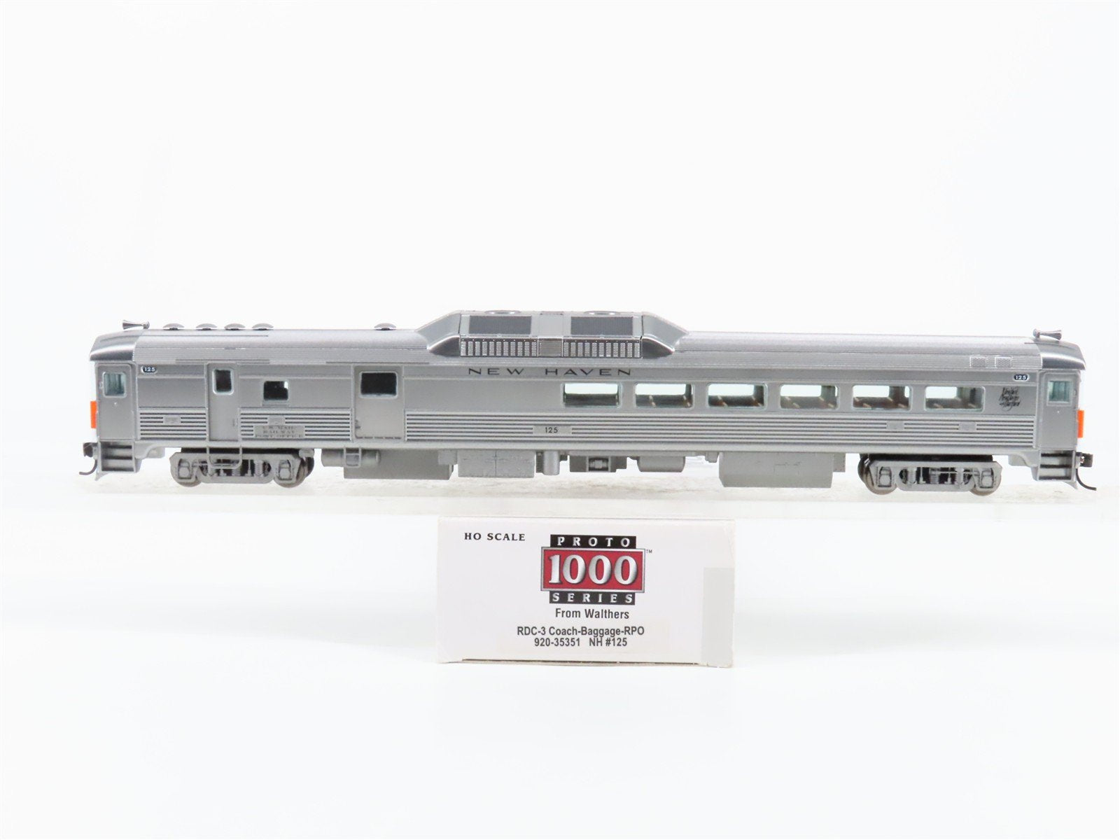 HO Scale Proto 1000 920-35351 NH New Haven RDC-3 Diesel Railcar #125