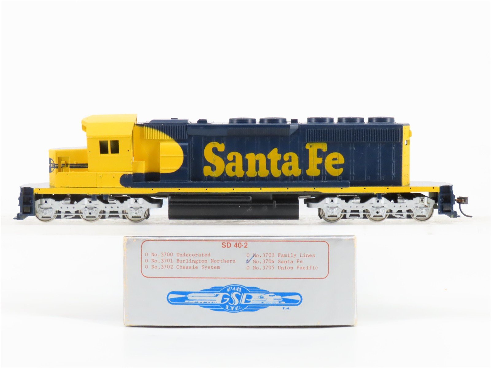 HO Scale GSB Ltd 3704 ATSF Santa Fe SD40 Diesel Locomotive