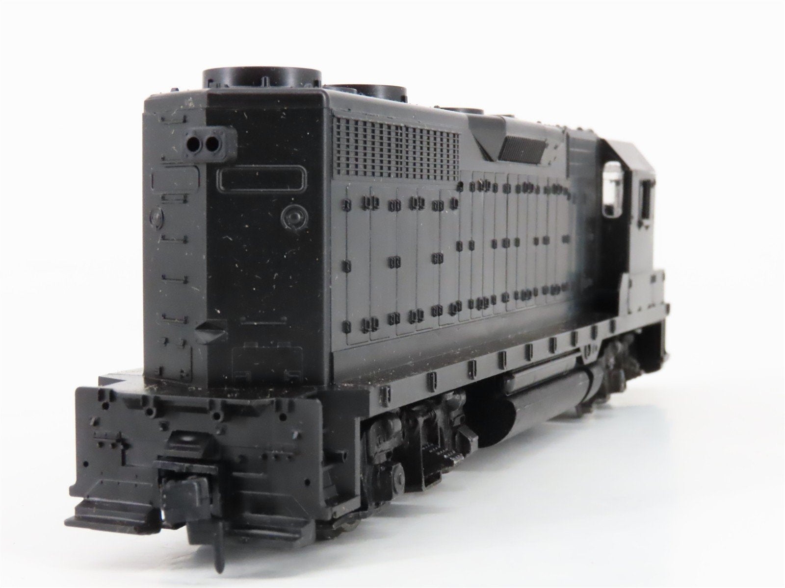 HO Scale Athearn 4700 Undecorated GP35 Diesel Locomotive
