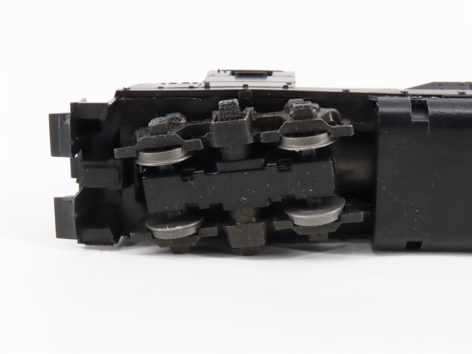 HO Scale Athearn 4700 Undecorated GP35 Diesel Locomotive