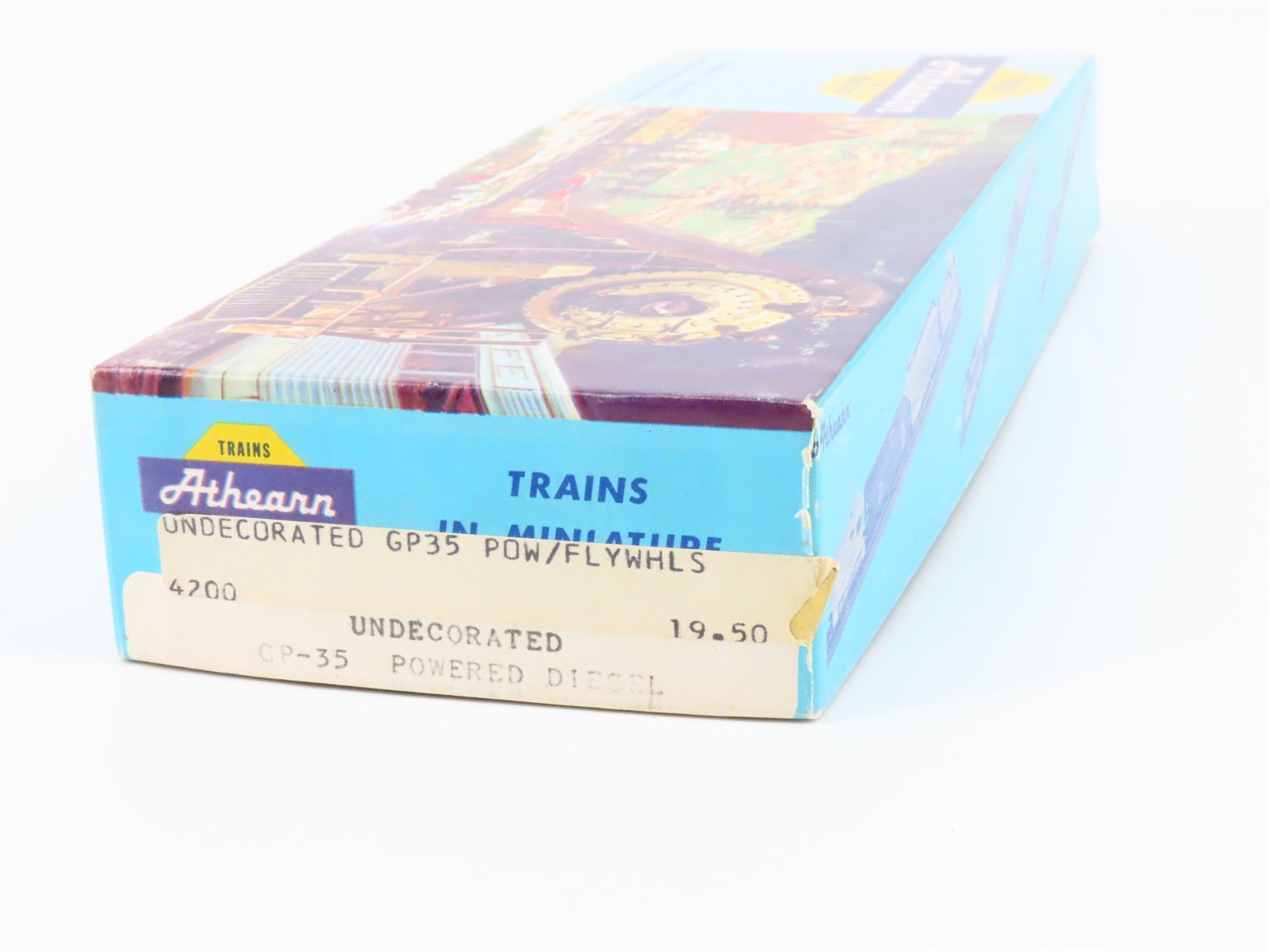 HO Scale Athearn 4700 Undecorated GP35 Diesel Locomotive