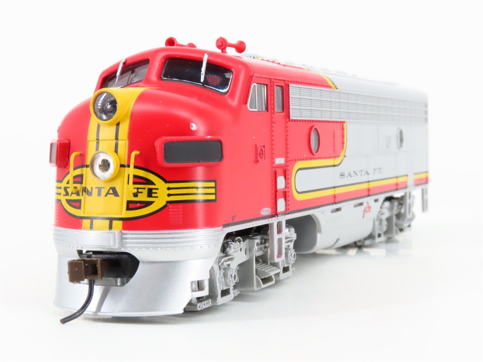 HO Scale Bachmann 64301 ATSF Santa Fe F7A Diesel Locomotive wDCC & Sound