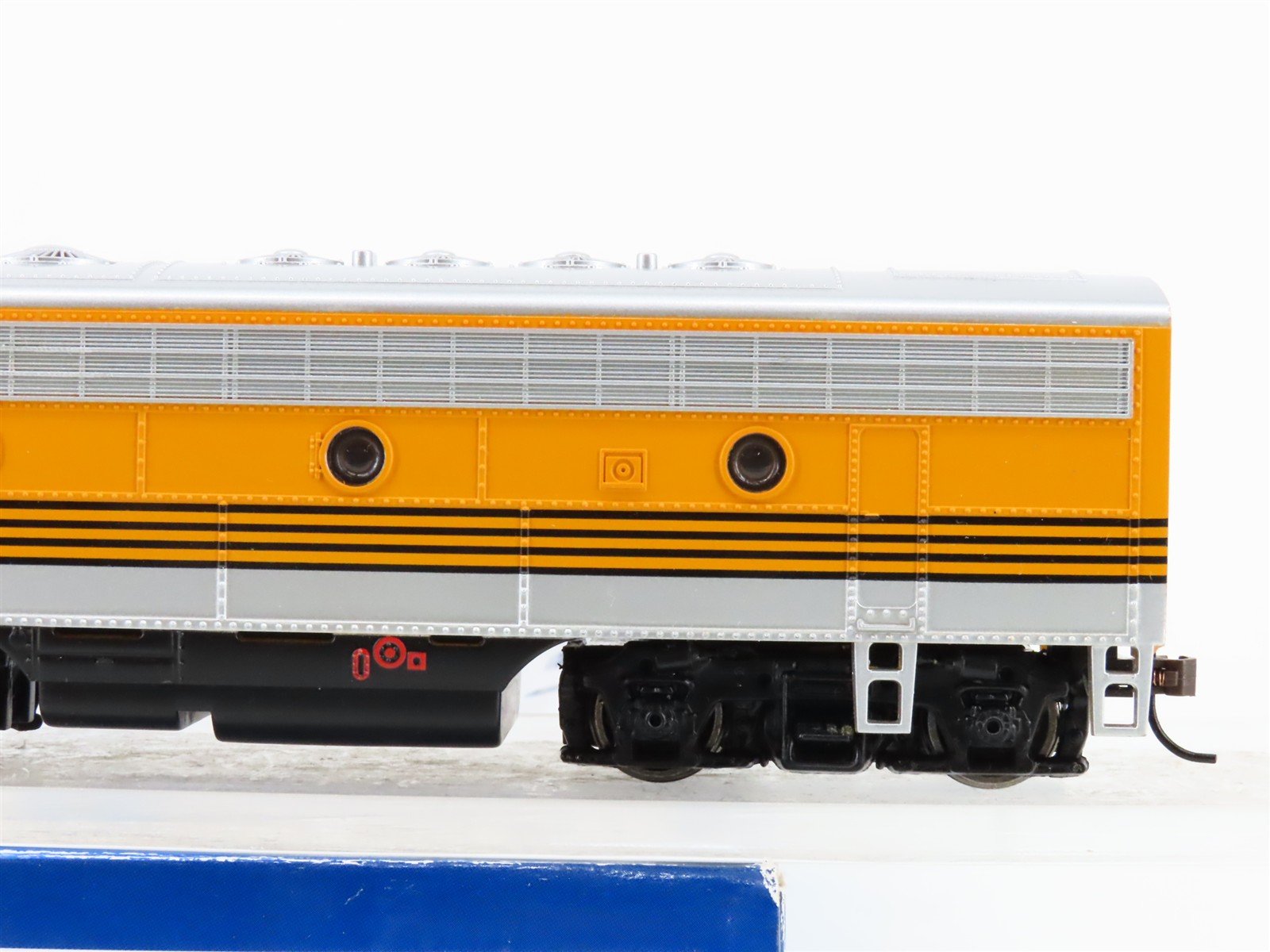 HO Scale Bachmann 63807 DRGW Rio Grande F7B Diesel Locomotive