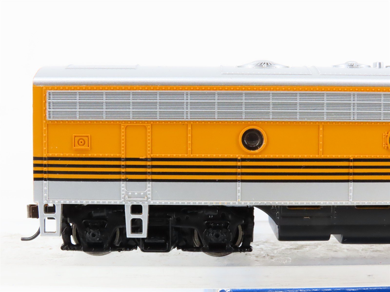 HO Scale Bachmann 63807 DRGW Rio Grande F7B Diesel Locomotive