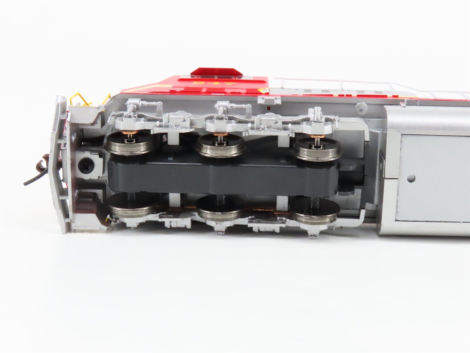 HO Scale Athearn Genesis G6200 ATSF Santa Fe SD70M Diesel Locomotive #247