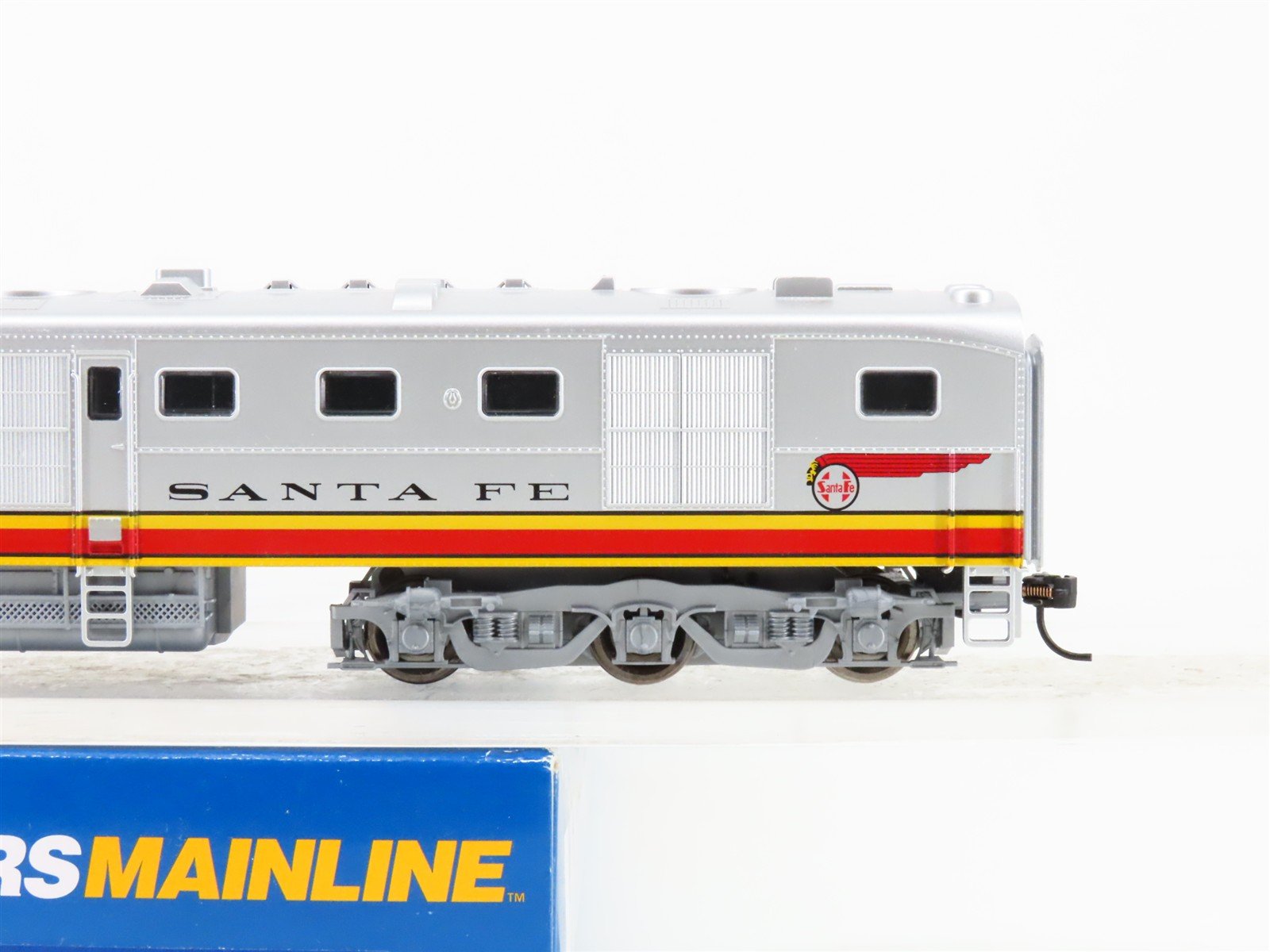HO Scale Walthers Mainline 910-9100 ATSF Santa Fe DL-109 Diesel Locomotive #50