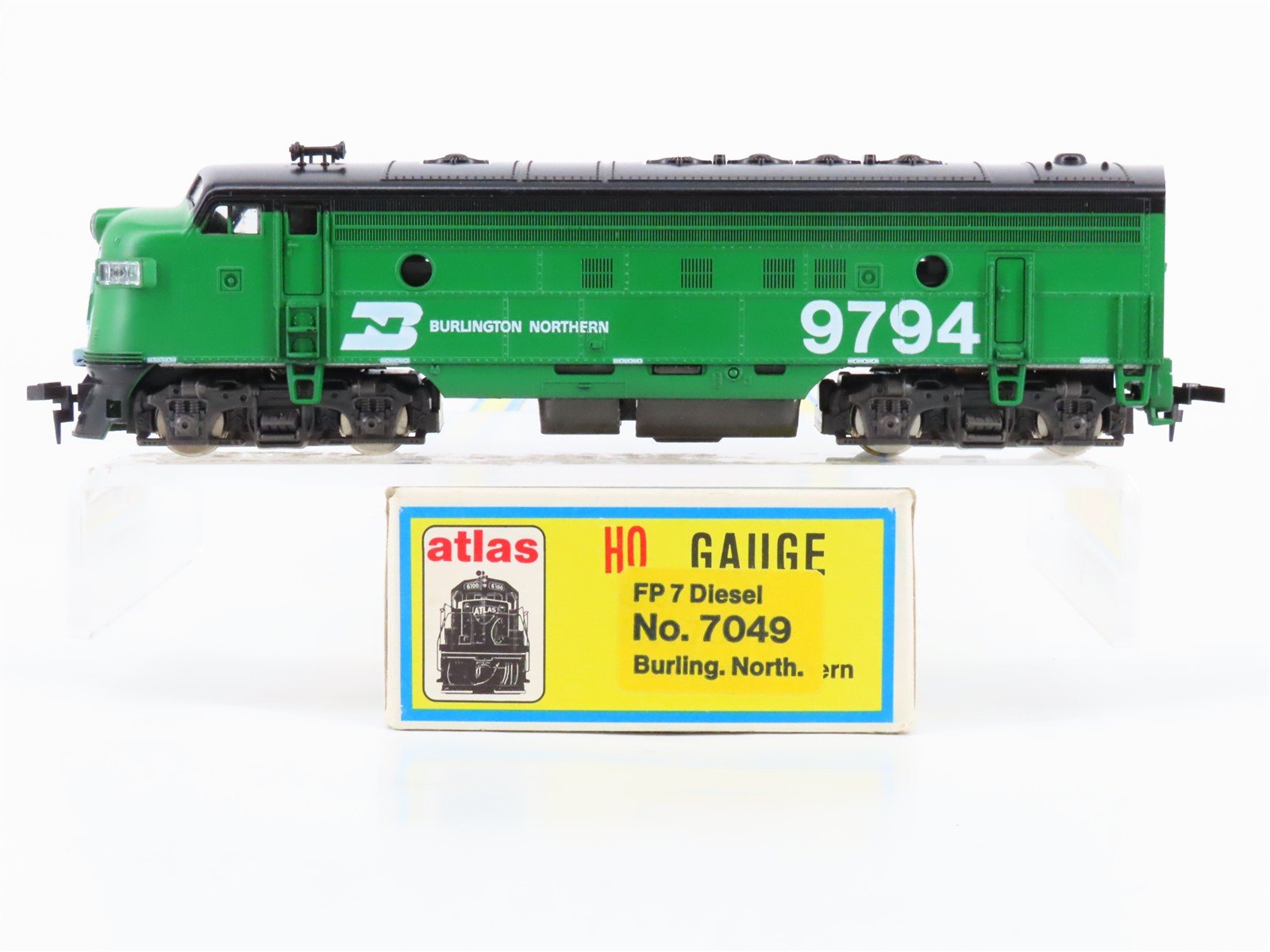 HO Scale Atlas 7049 BN Burlington Northern FP7A Diesel Locomotive #9794