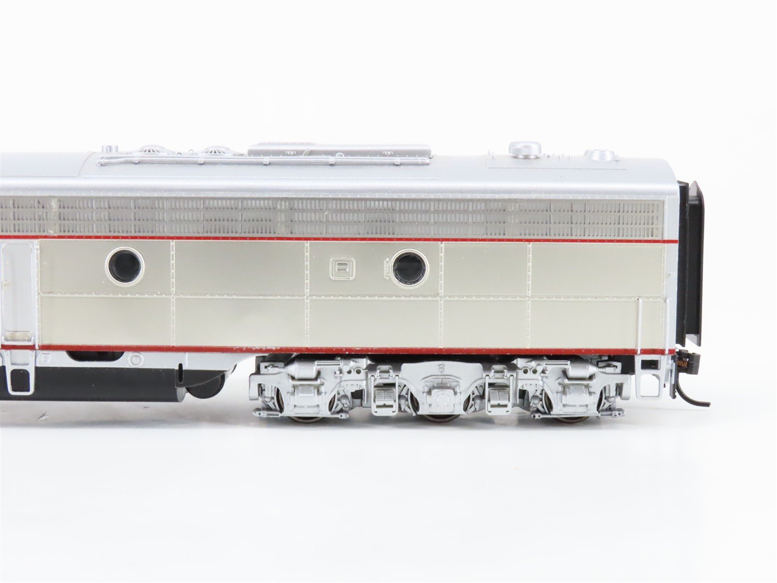 HO Scale Broadway Limited BLI CBQ Burlington E9A Diesel Loco #9985B wParagon3