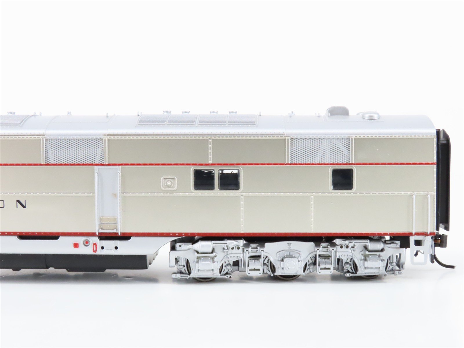 HO Scale Broadway Limited BLI CBQ Burlington E7A Diesel Loco #9919A wParagon3