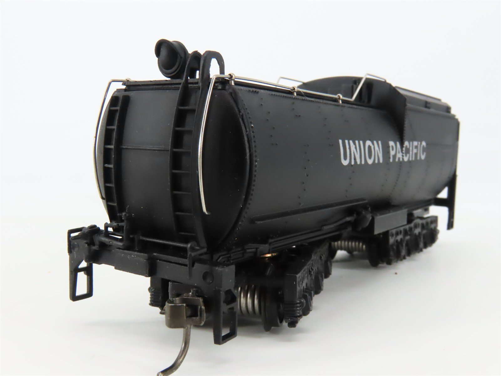 HO Scale Bachmann 657 UP Union Pacific 2-8-2 Steam Locomotive #2528 DOES NOT RUN